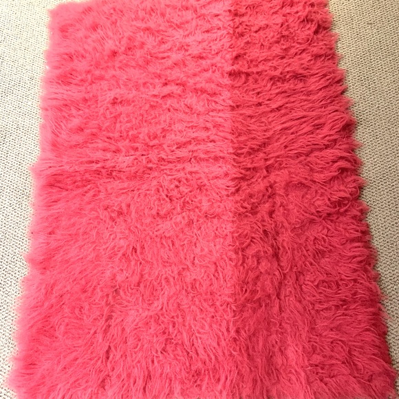 Pink Faux Fur Rug - Picture 1 of 1